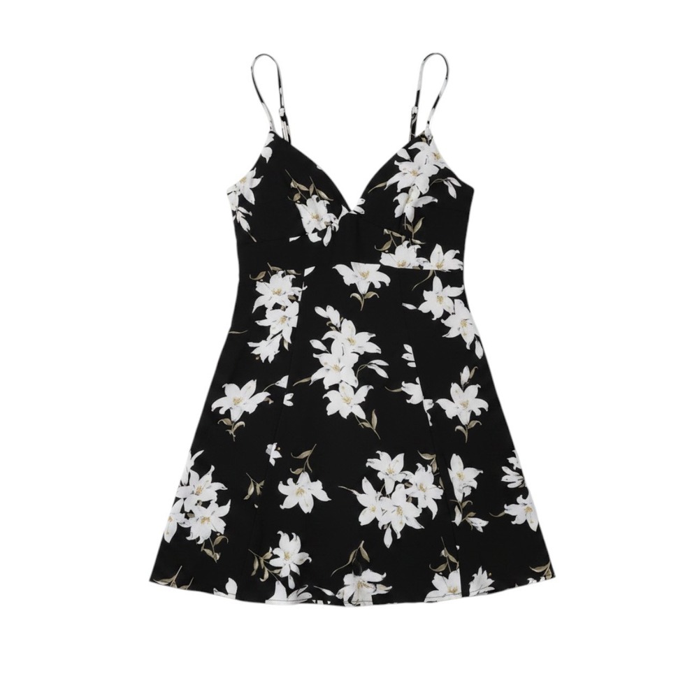 F21 Floral Lily Print Mini Dress Black White V-Neck Tie Back Dark Romantic boho‎